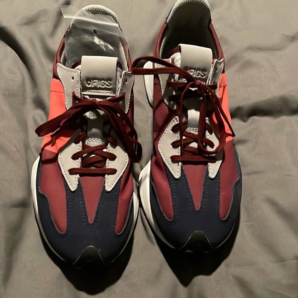 FIGS NEW BALANCE